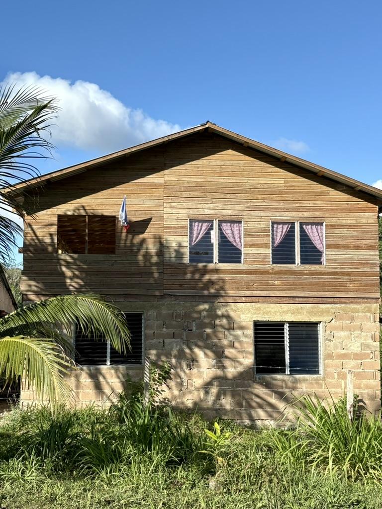 9.37-Acre Homestead Farm in a Prime Location, Popular growing off the grid community Agua Viva, Cayo, Belize.