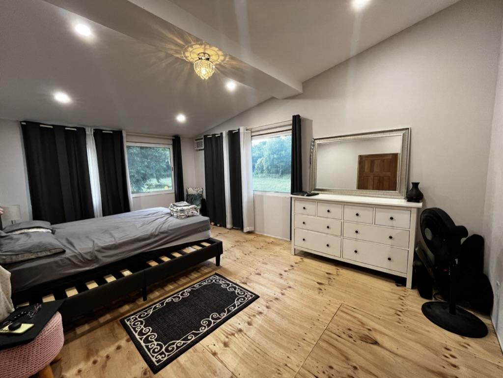 🏡 20 Acres Hidden Gem with house ready to move in and improve as you go – Prime Location!*